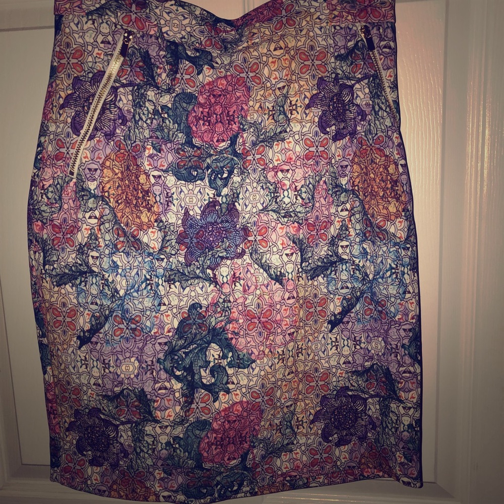 Floral high waisted skirt